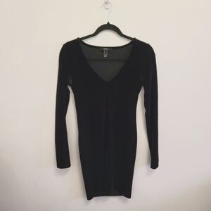 𝅺3/$25 Forever 21 Black Velvet V-neck Long Sleeve Dress